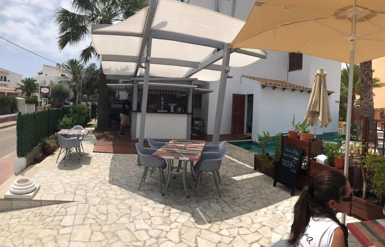 Apartamentos Sol Naixent Кала-Феррера